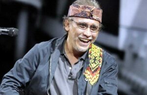 Biografi Iwan Fals, Kisah Perjalanan Legenda Musik Indonesia Biografi Iwan Fals