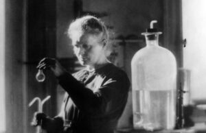 Biografi Marie Curie, Wanita Pertama Peraih Nobel Penemu Radioaktif Biografi Marie Curie