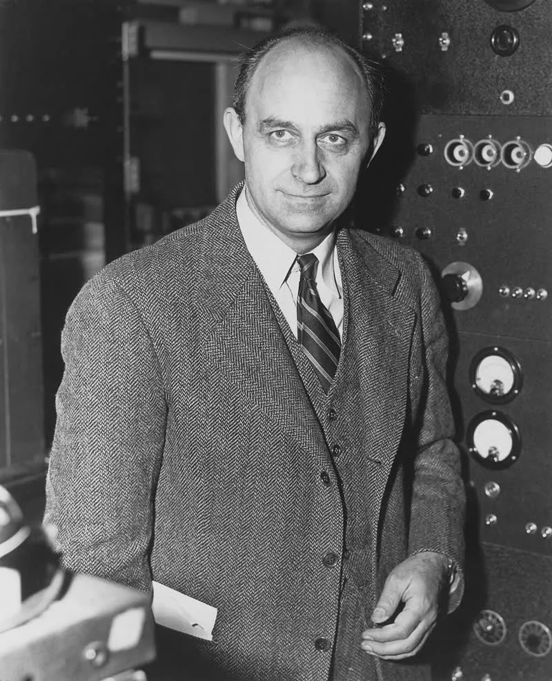 Biografi Enrico Fermi (1901-1954): Arsitek Era Atom dan Bapak Fisika Nuklir 1 Potret Enrico Fermi fisikawan
