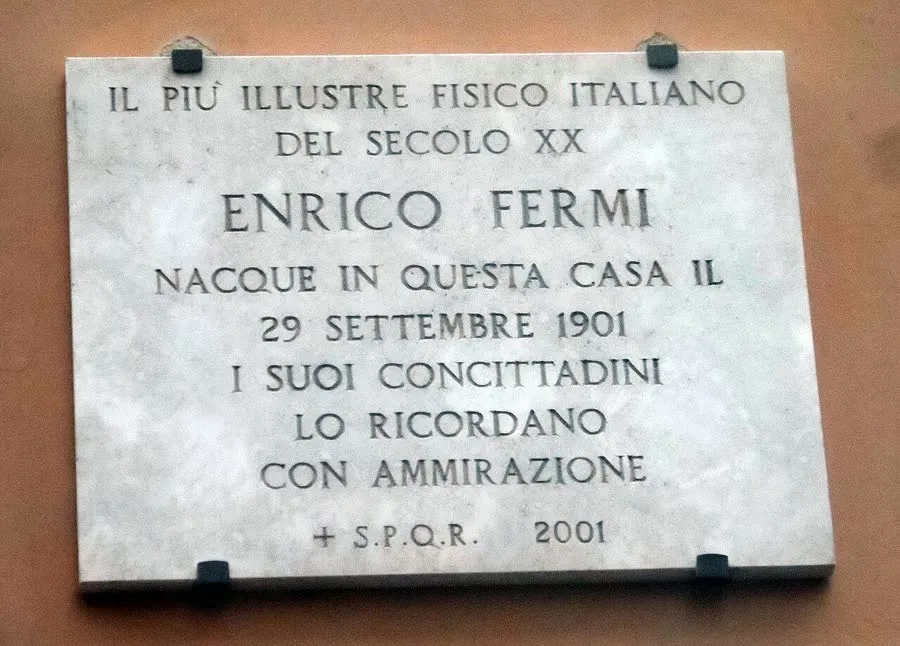 Biografi Enrico Fermi (1901-1954): Arsitek Era Atom dan Bapak Fisika Nuklir 2 Plakat rumah kelahiran Enrico Fermi di Roma