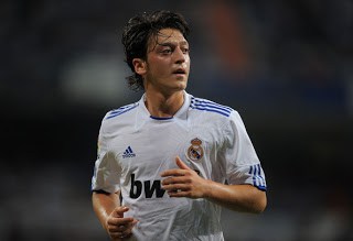 Biografi Mesut Ozil