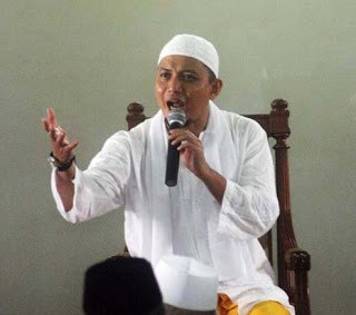 Biografi Ustadz Arifin Ilham