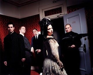 Biografi Evanescence - "Bring Me To My Life"