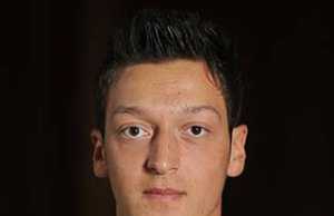 Biografi Mesut Ozil