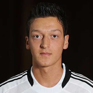 Biografi Mesut Ozil