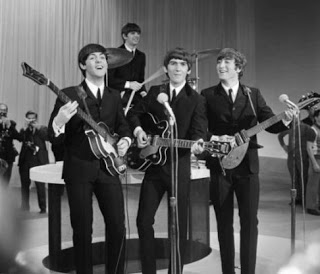 Biografi The Beatles - Band Legenda