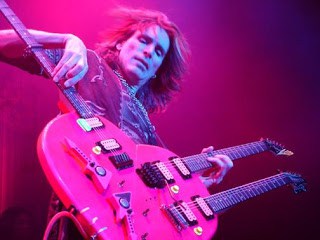 Biografi Steve Vai - Gitaris Tercepat Di Dunia