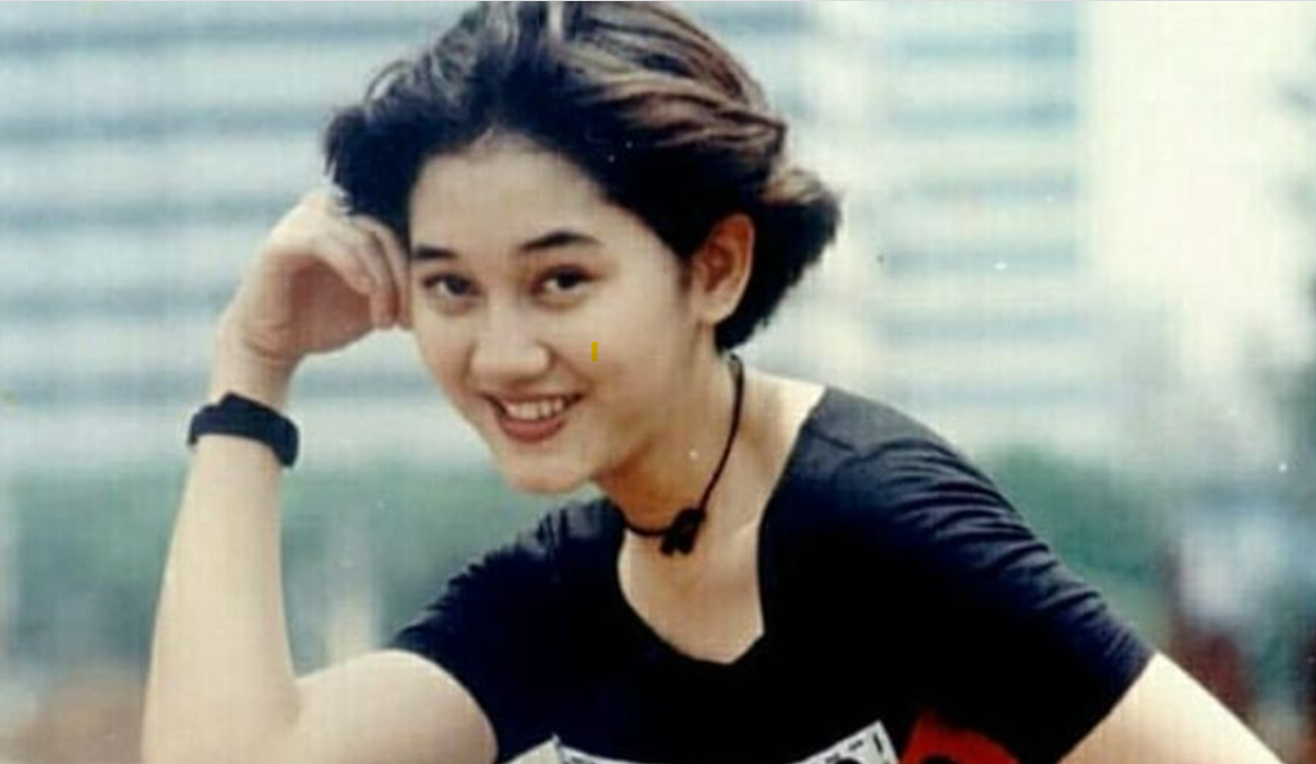 Biografi Nike Ardilla, Kisah Perjalanan Sang Ratu Rock Indonesia Yang Wafat  Usia Muda