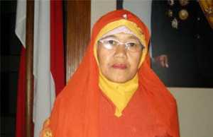 Biografi Bu Muslimah (Laskar Pelangi) – Sosok Guru Teladan