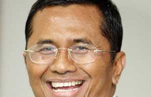 Biografi Dahlan Iskan