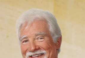 Biografi Jerry Sanders – Pendiri Perusahaan AMD