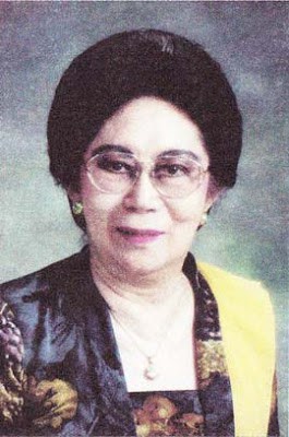 Biografi Ny. Mutiara Djokosoetono