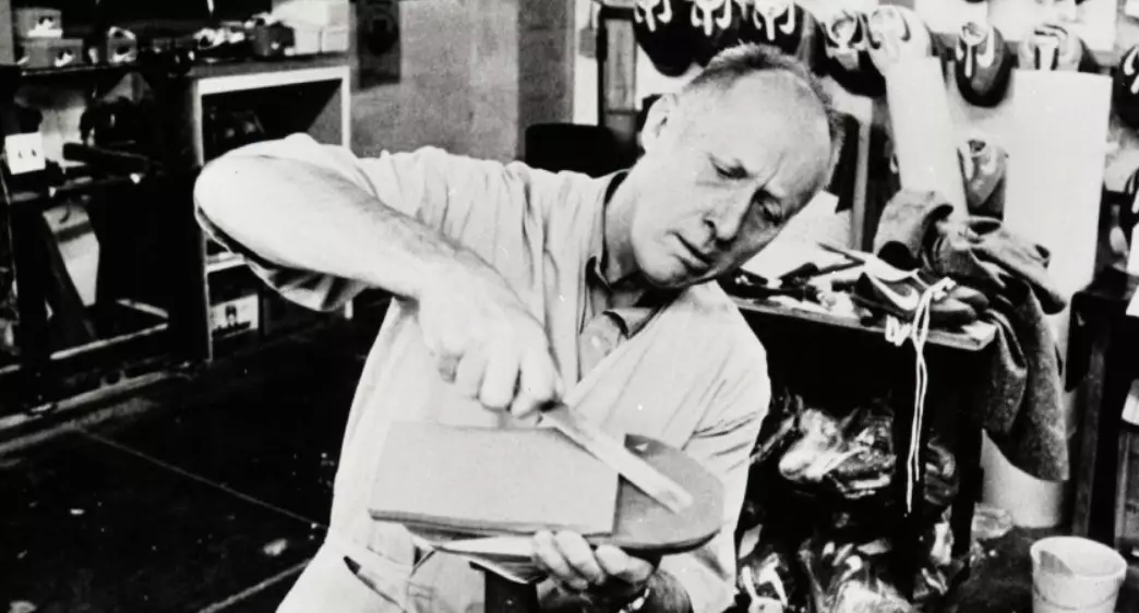Biografi Bill Bowerman, Kisah Pendiri Nike Dalam Membangun Perusahaannya