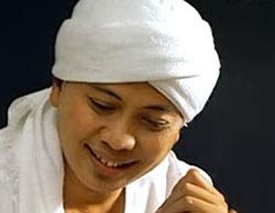 Biografi Opick – Penyanyi Religi Indonesia