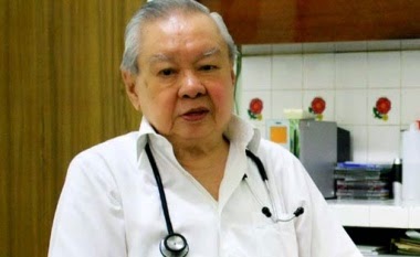 Biografi dr Lo Siaw Ging - Dokter Teladan
