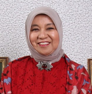 Biografi Nurhayati Subakat