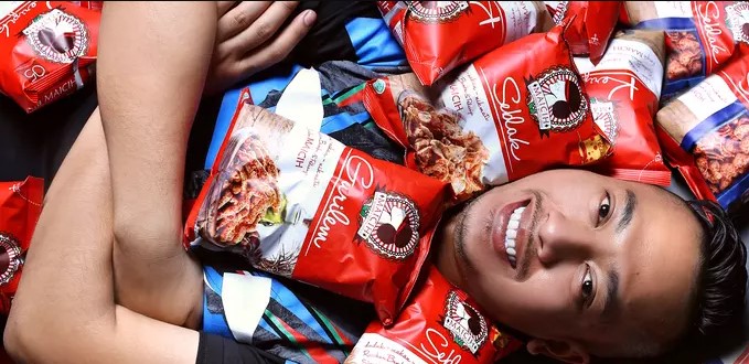 Biografi Reza Nurhilman Sukses Di Usia Muda Berkat Keripik Pedas Maicih Biografiku Com Biografi Reza Nurhilman Sukses Di Usia Muda Berkat Keripik Pedas Maicih Biografiku Com