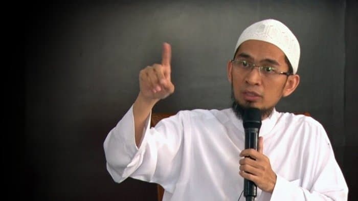 Biografi Ustadz Adi Hidayat Profil Dan Biodata Lengkap Ustadz Kondang Biografiku Com