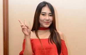 Biografi Via Vallen – Biodata dan Profil Sang Penyanyi Dangdut Koplo