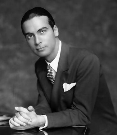 Biografi Cristobal Balenciaga