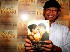Biografi Ahmad Tohari, Pengarang Novel Fenomenal ‘Ronggeng Dukuh Paruk’