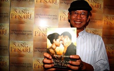 Biografi Ahmad Tohari, Pengarang Novel Fenomenal 'Ronggeng Dukuh Paruk'