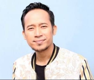 Biografi Denny Cagur