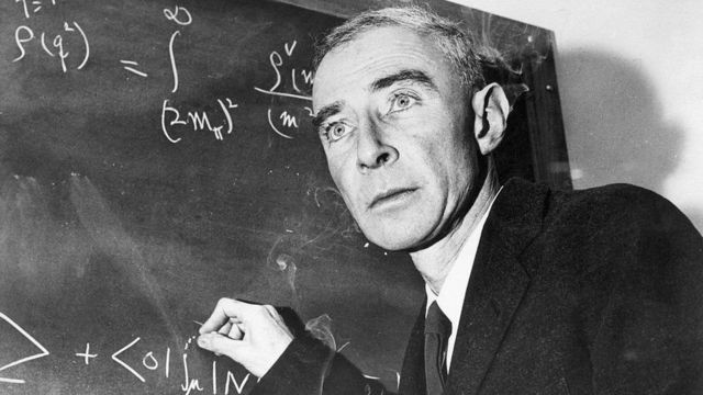 Biografi Robert Oppenheimer, Kisah Penyesalan Dari Penemu Bom Atom