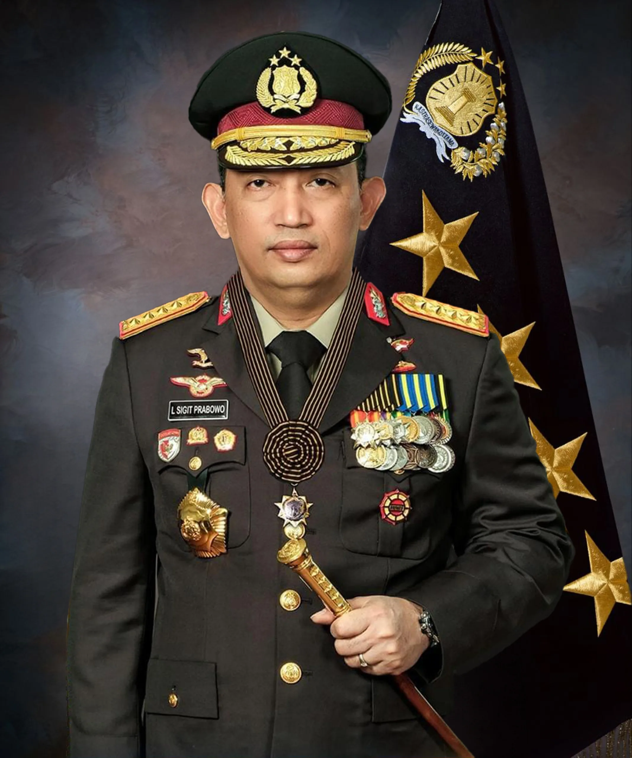 Biografi Listyo Sigit Prabowo: Dari Ambon Menuju Pucuk Pimpinan Kepolisian Negara biografi Listyo Sigit Prabowo - Biografiku.com