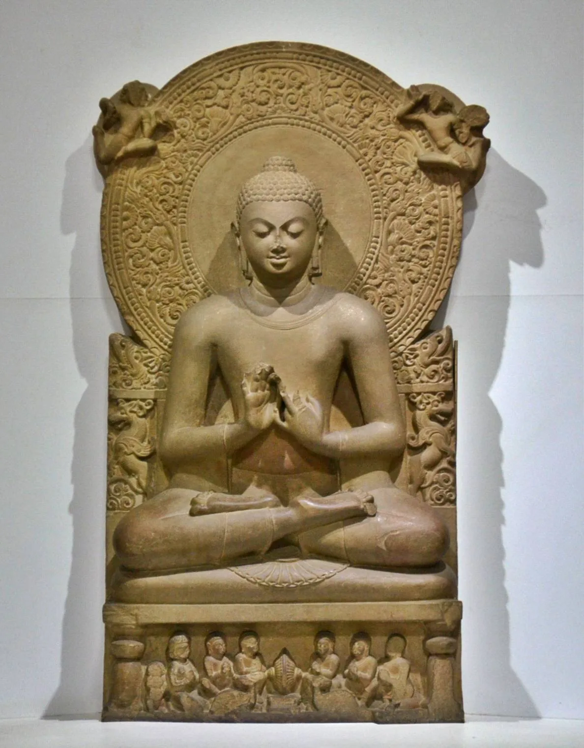 Patung Sang Buddha mengajar, Museum Sarnath India