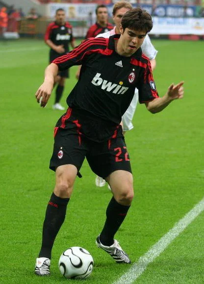 Biografi Ricardo Kaka, Maestro Milan Peraih Ballon d'Or 2007